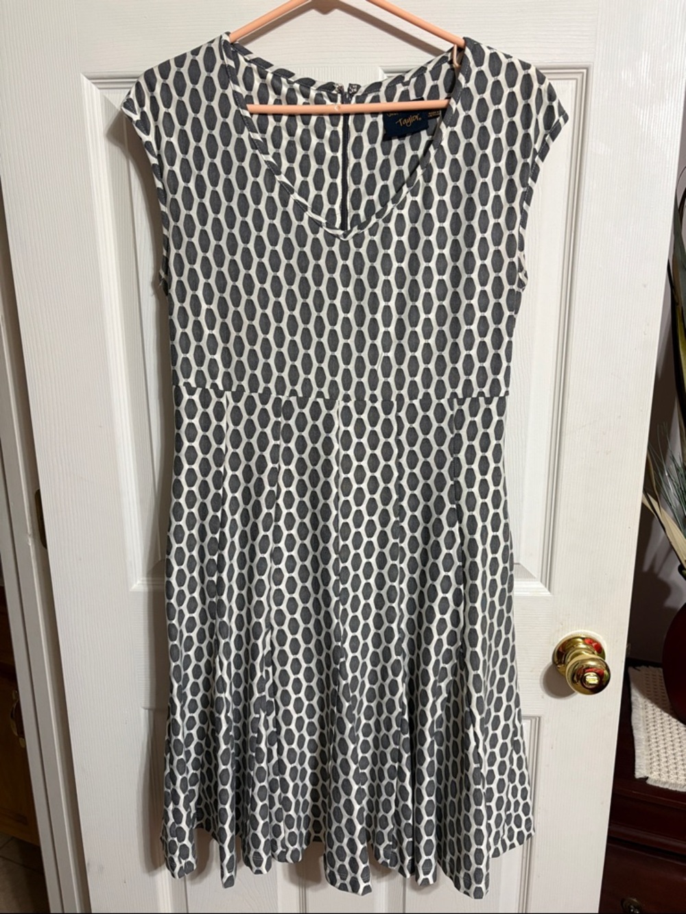 Taylor Gray and White Geometric Midi Dress